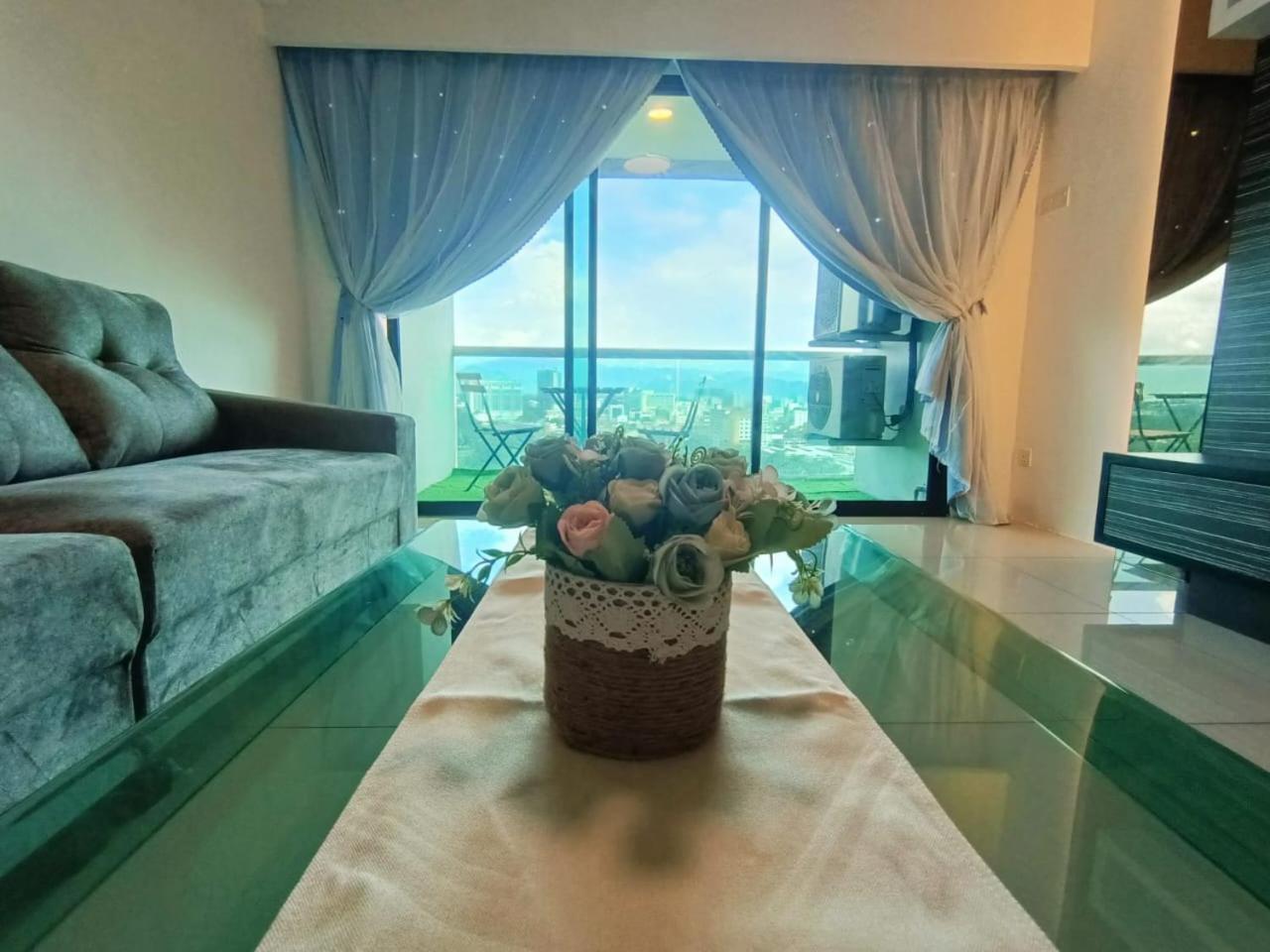 K. Riverfront Apartment Ipoh Buitenkant foto